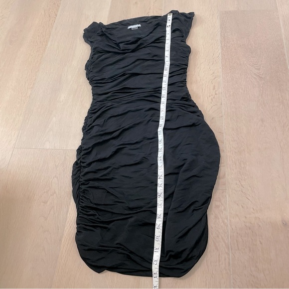 💗 NWOT H&M Black Draped Dress - Picture 7 of 7